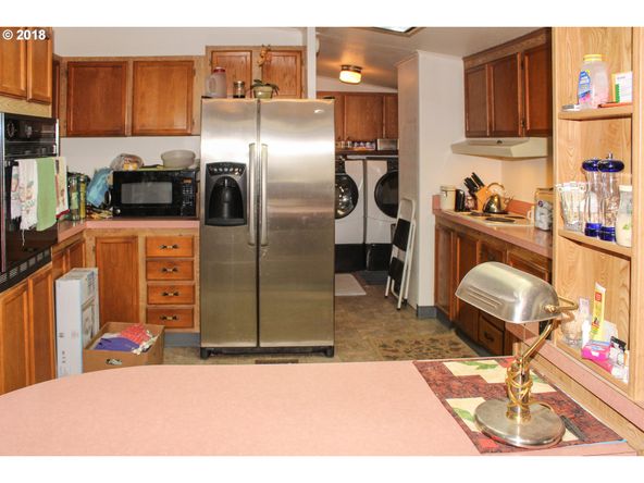161 Green Siding Rd, Roseburg, OR 97471